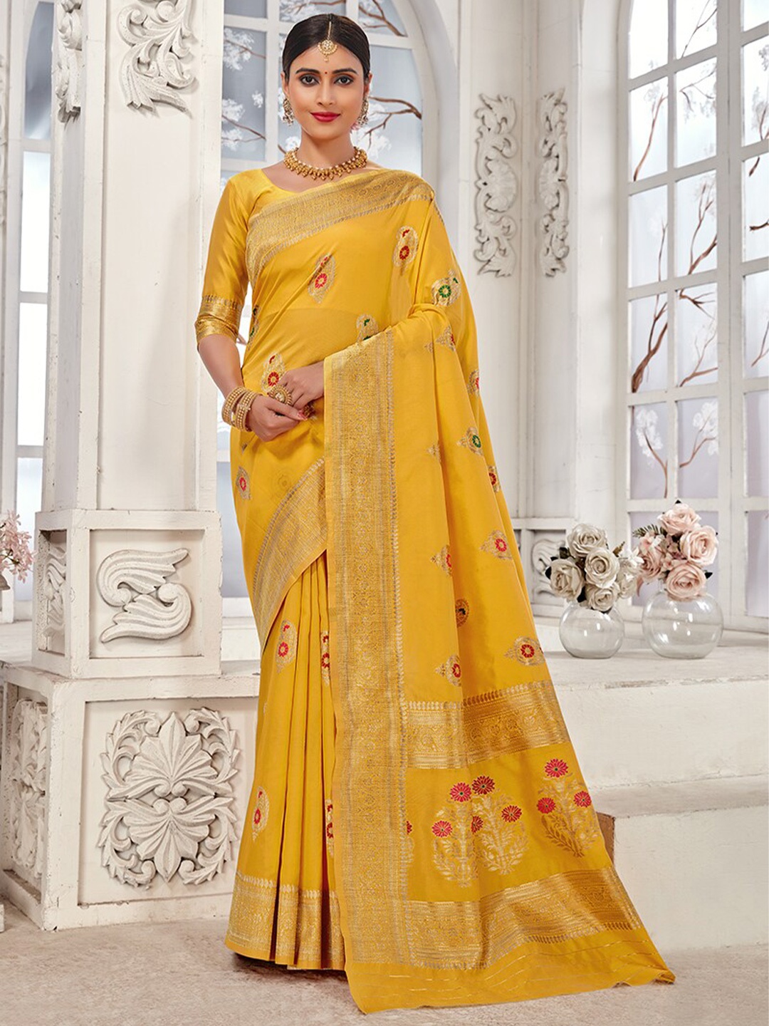 

MONJOLIKA FASHION Yellow & Red Floral Zari Silk Blend Banarasi Saree