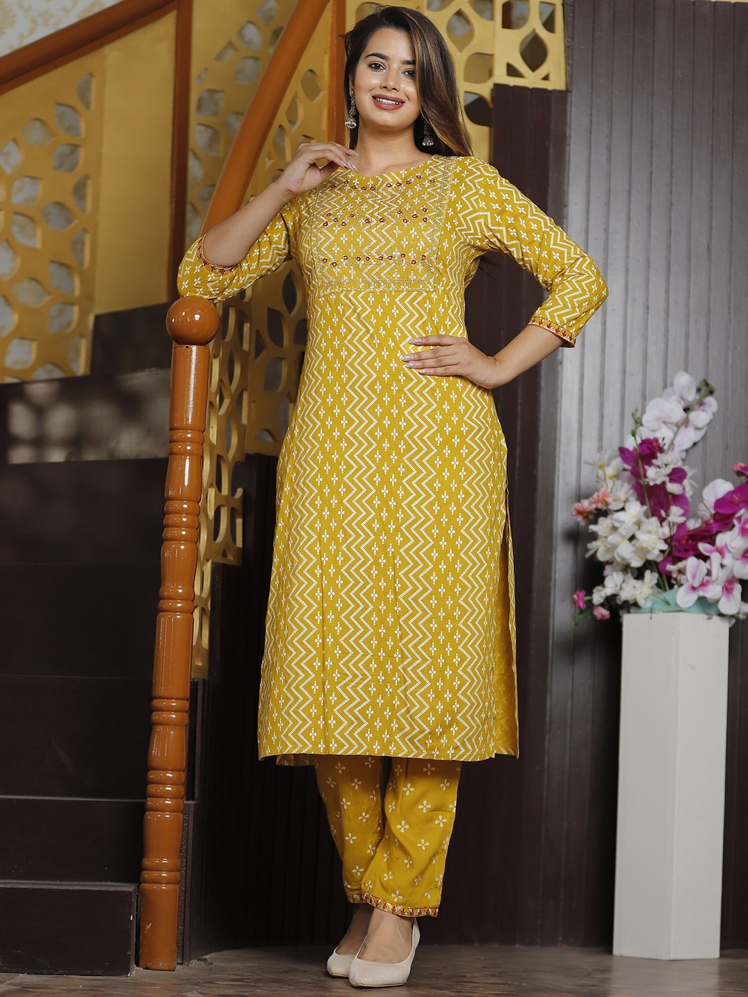 

SINGNI Women Yellow Ethnic Motifs Embroidered Kurta with Trousers & Dupatta