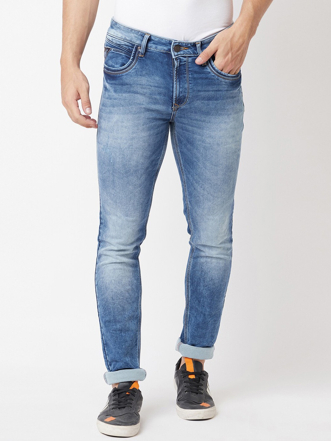 

Blue Buddha Men Blue Skinny Fit Heavy Fade Stretchable Cotton Jeans