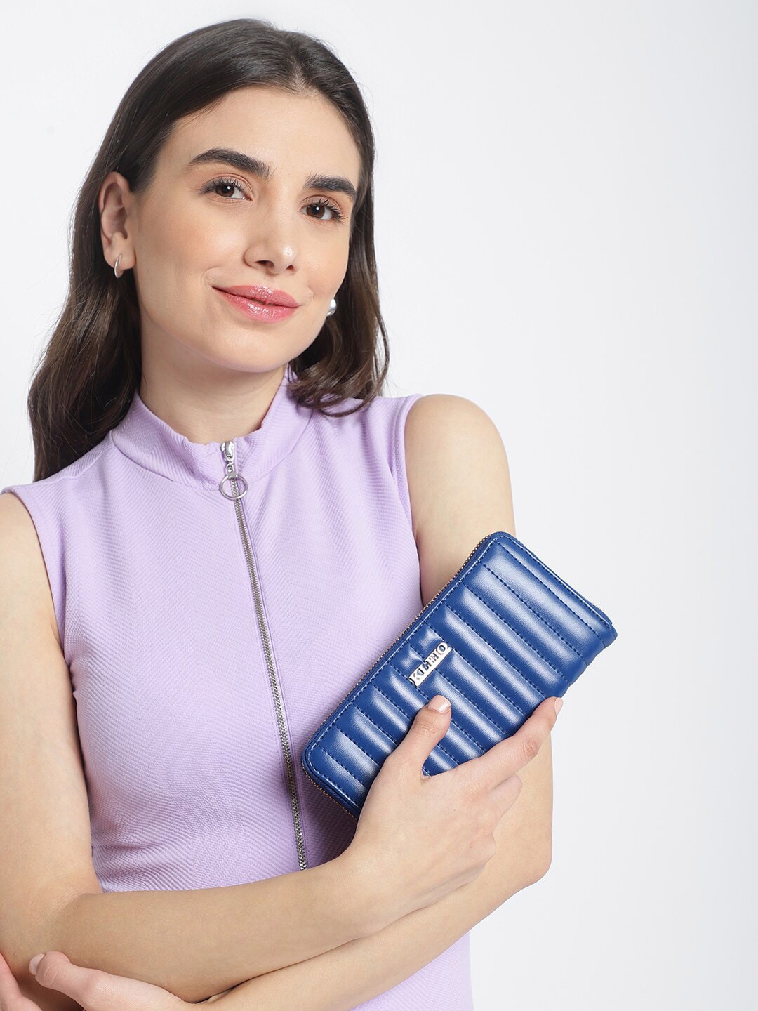 

KLEIO Women Quilted PU Leather Zip Around Wallet, Blue