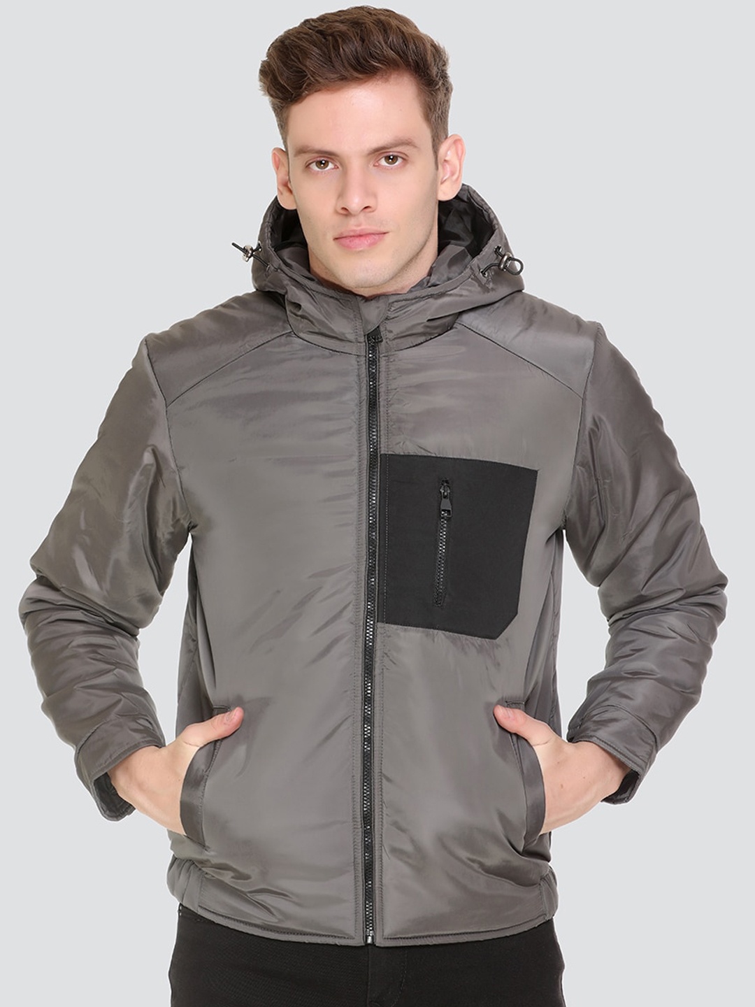 

HONNETE Men Grey Colourblocked Lightweight Puffer Jacket with Patchwork