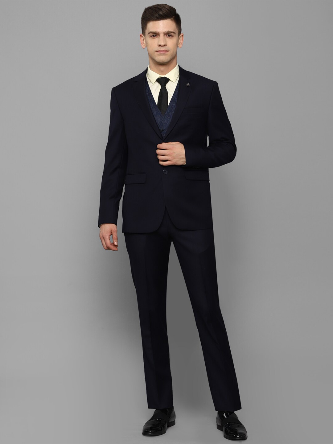 

Allen Solly Men Navy Blue Solid Single-Breasted Slim-Fit Three-Piece Suit