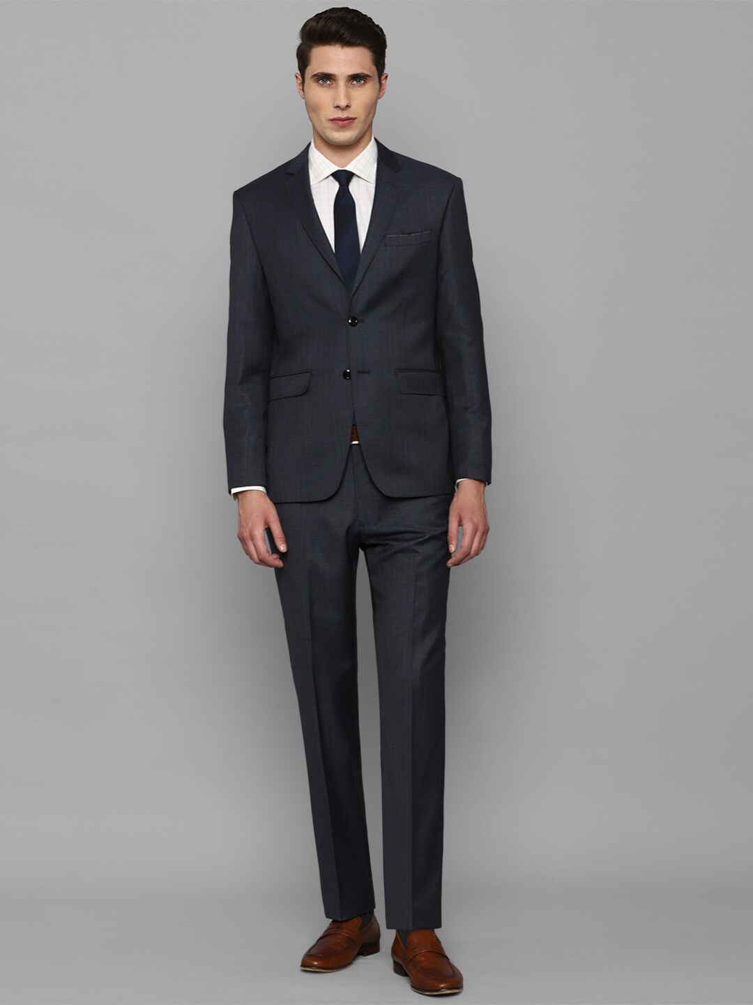 

Luxure by Louis Philippe Men Black Checked Single-Breasted Slim-Fit Two-Piece Suit