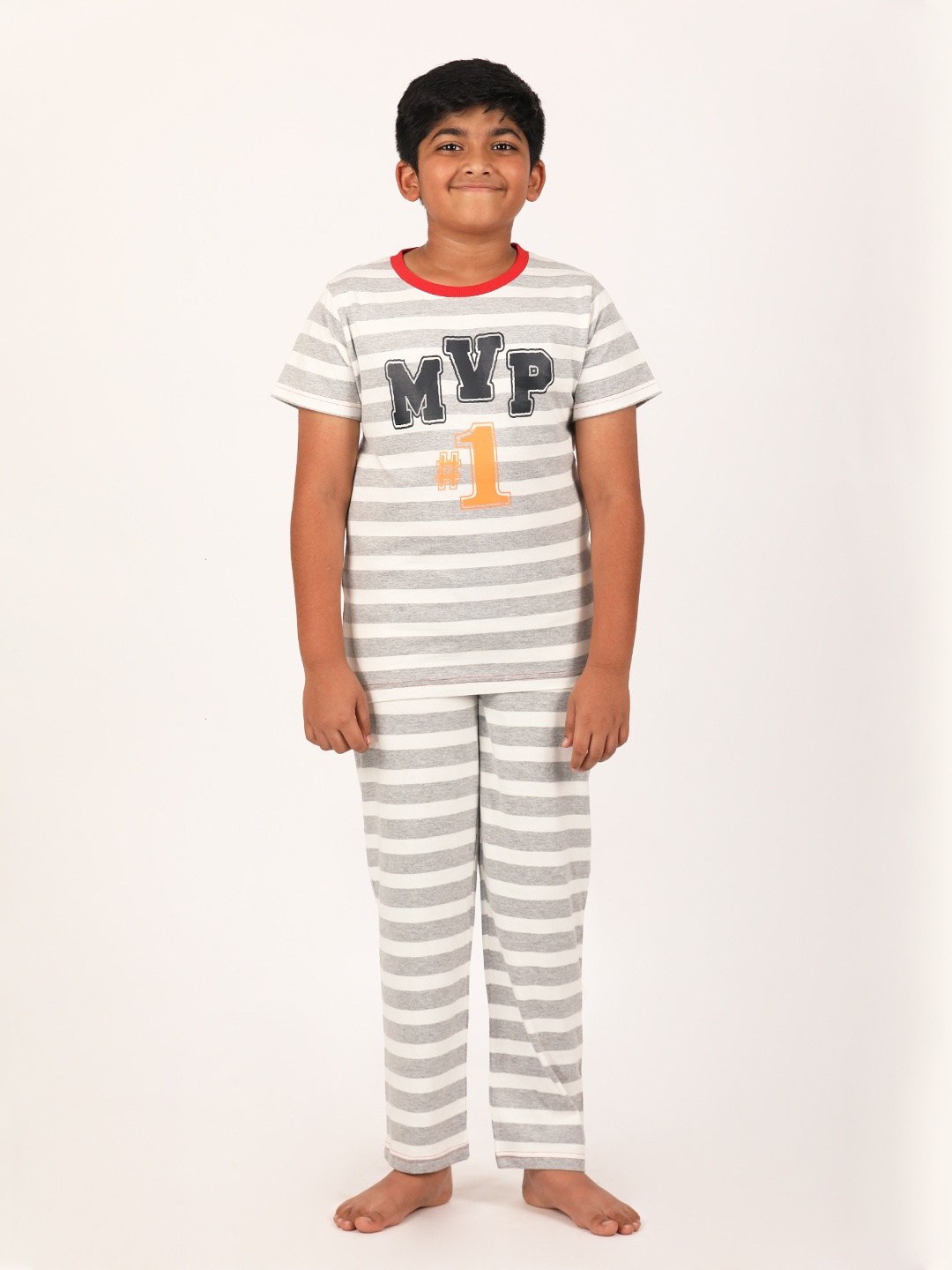 

mackly Boys White & Grey Striped Night suit