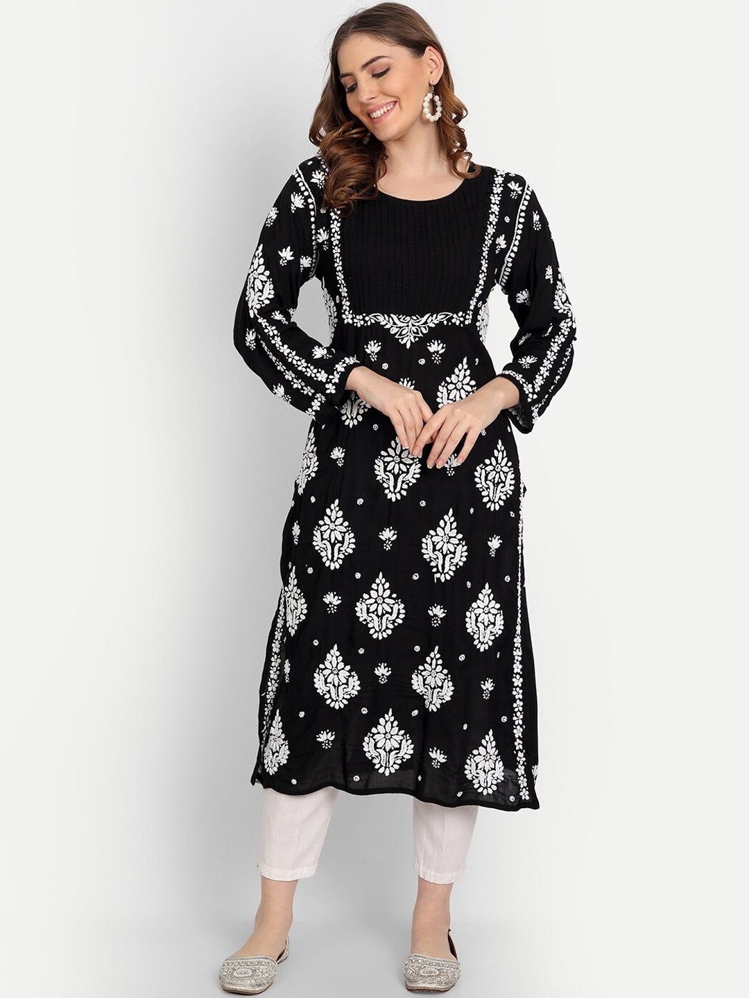 

Indiankala4u Women Black Ethnic Motifs Embroidered Chikankari Kurta