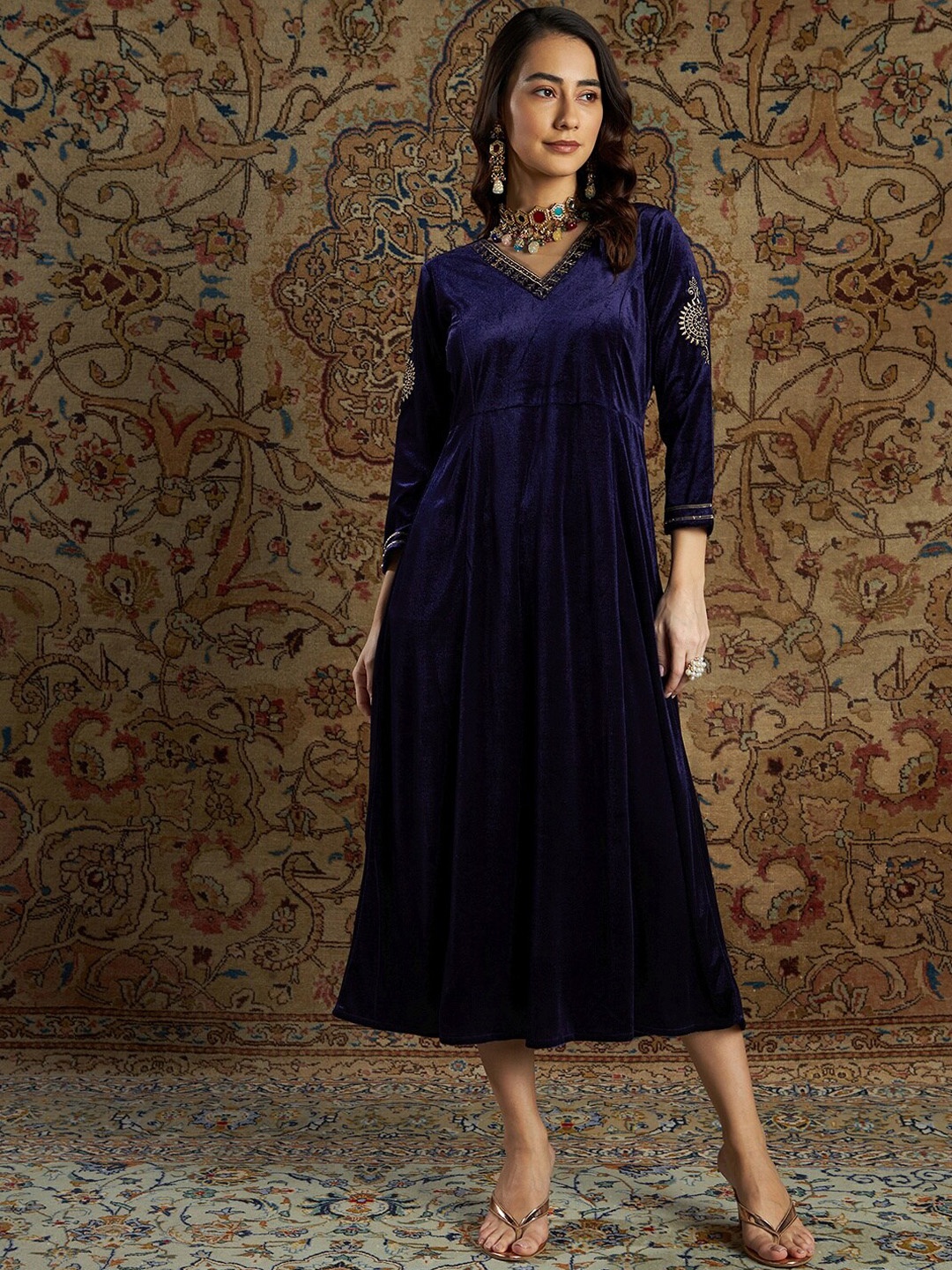 

Shae by SASSAFRAS Women Navy Blue Zari Embroidered Midi Ethnic Dresses