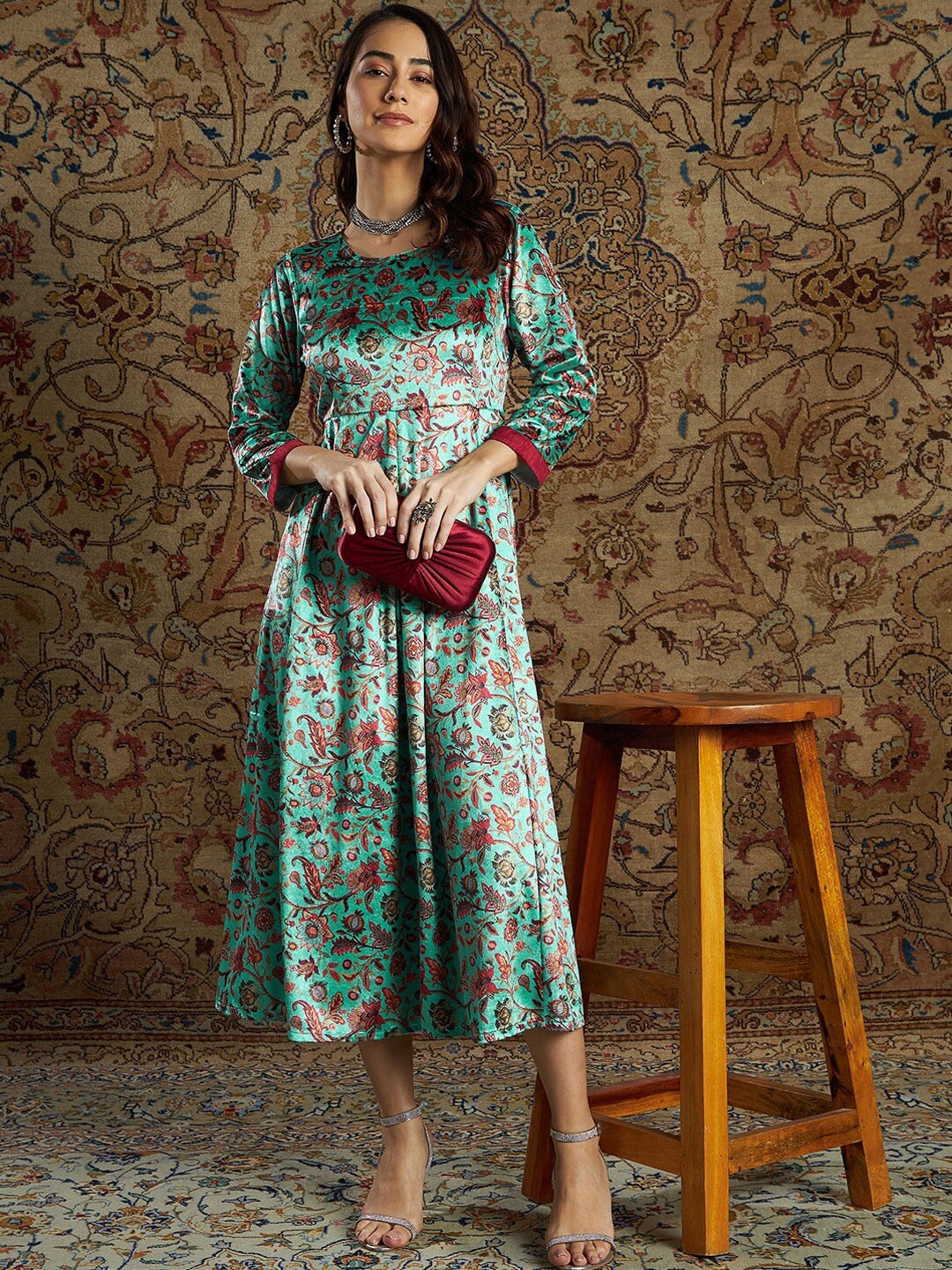 

Shae by SASSAFRAS Women Sea Green & Brown Printed Midi Ethnic Dresses