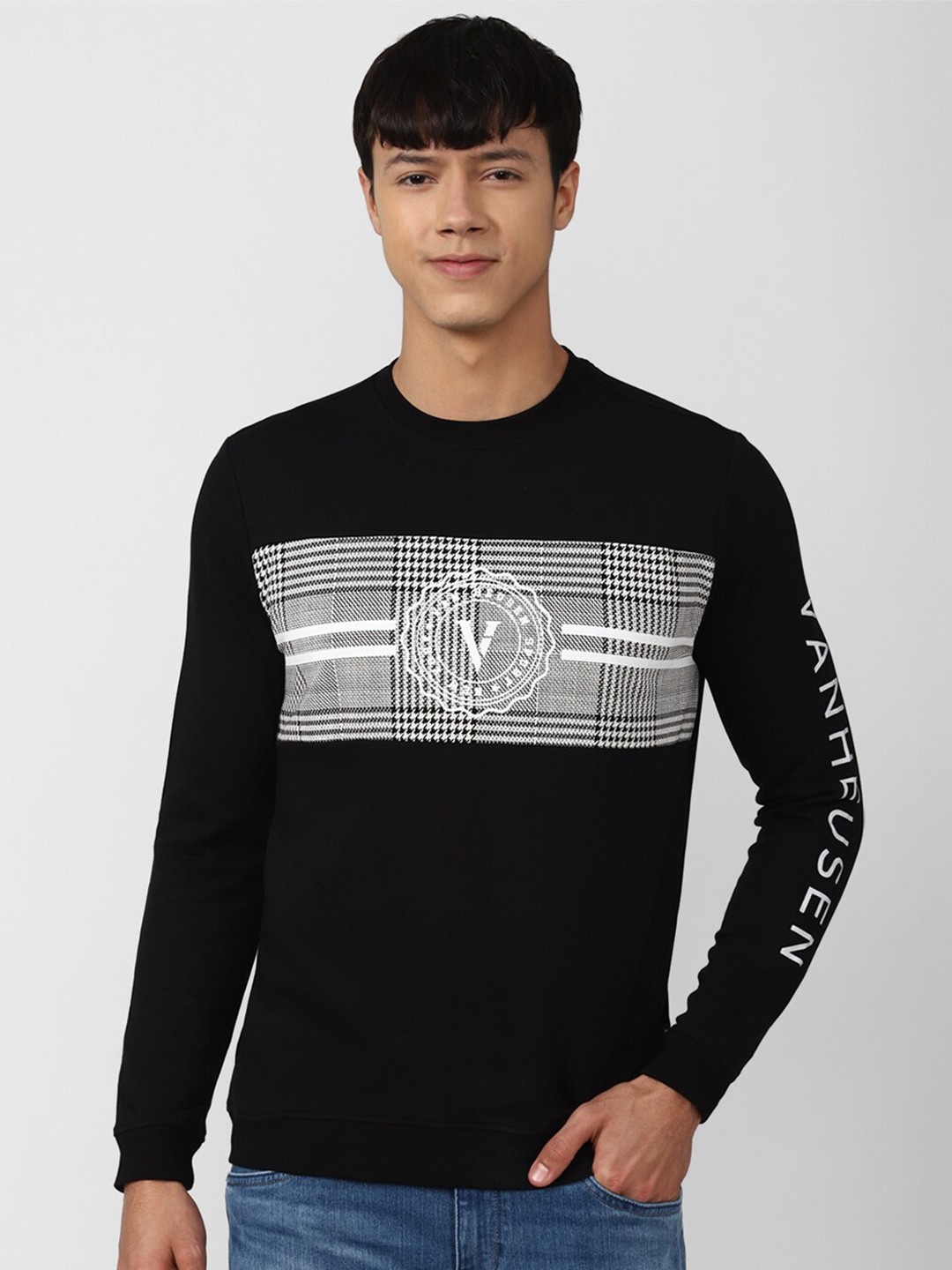 

Van Heusen Sport Men Black Printed Sweatshirt