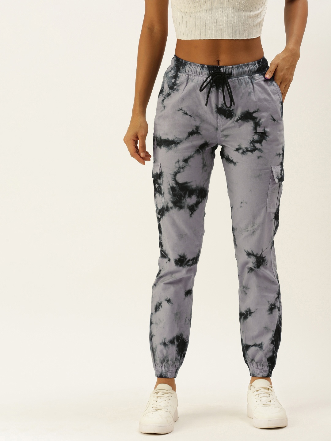 

Bene Kleed Women Grey & Black Pure Cotton Tie and Dye Cargos Joggers