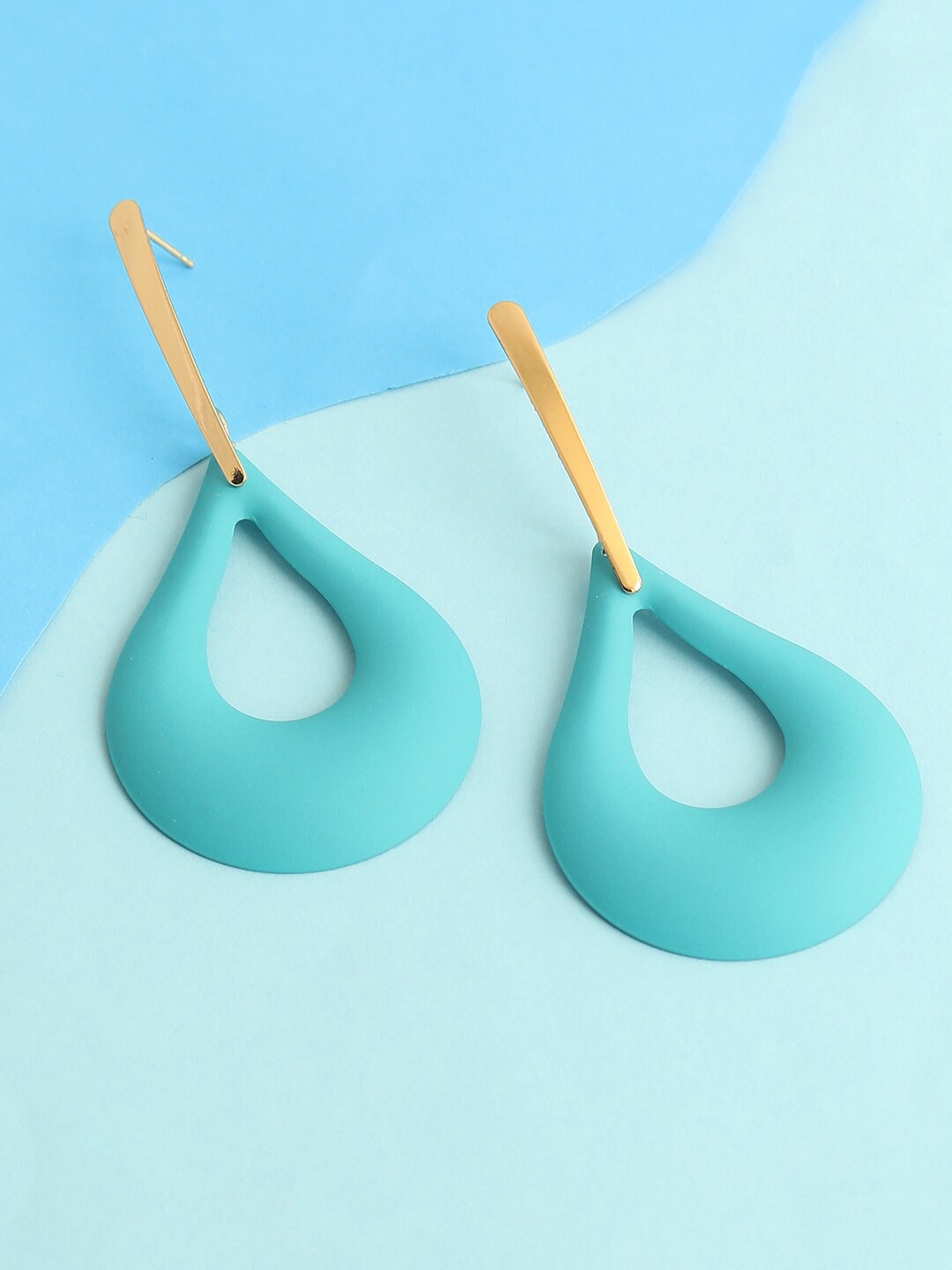 

SOHI Gold Plated Blue Teardrop Shaped Drop Earrings