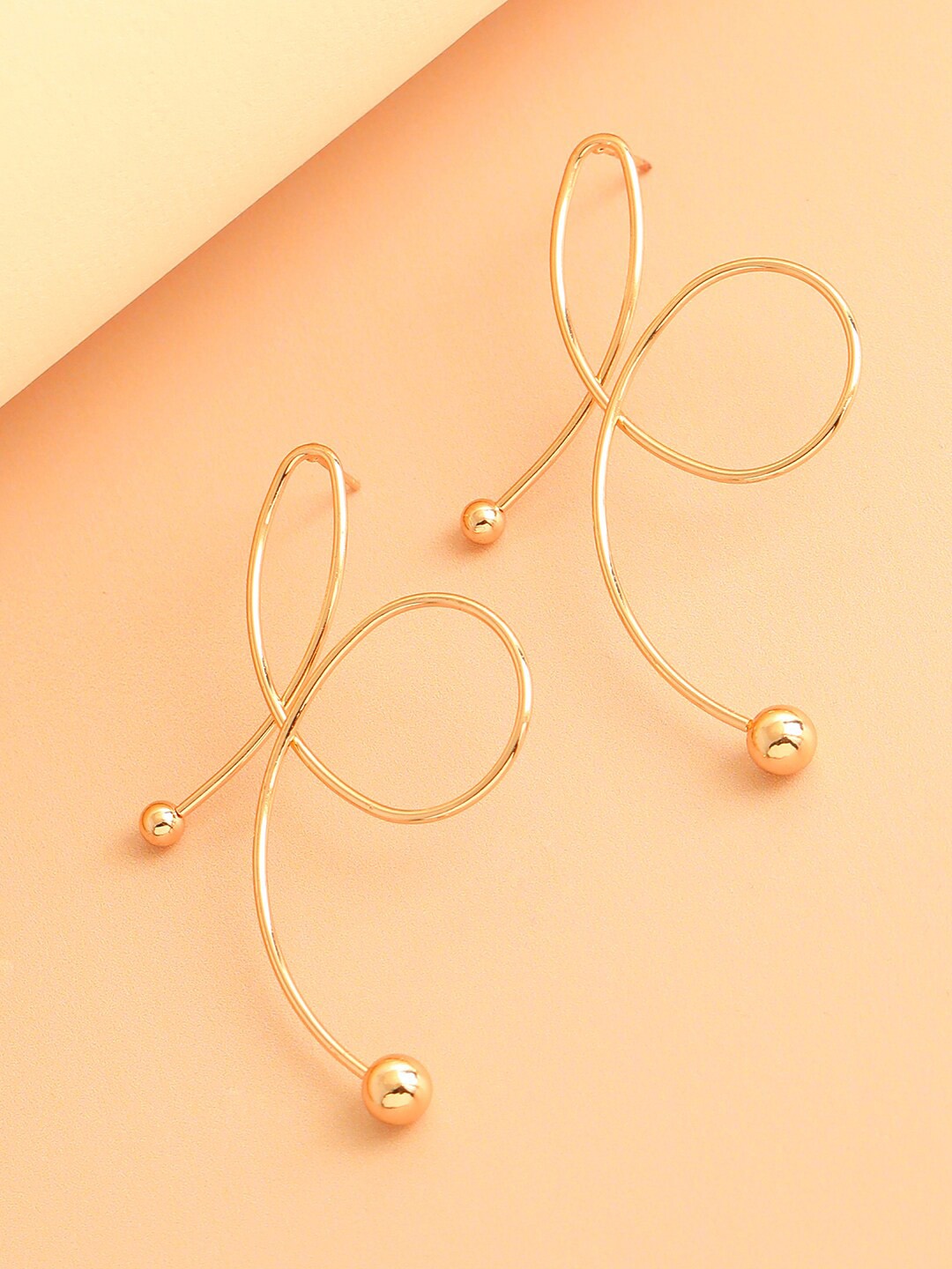 

SOHI Gold-Toned Contemporary Drop Earrings
