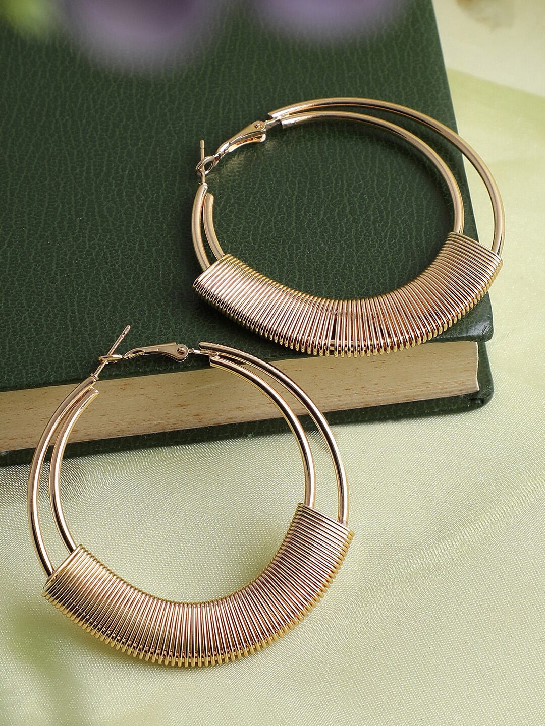 

SOHI Gold-Toned Circular Hoop Earrings