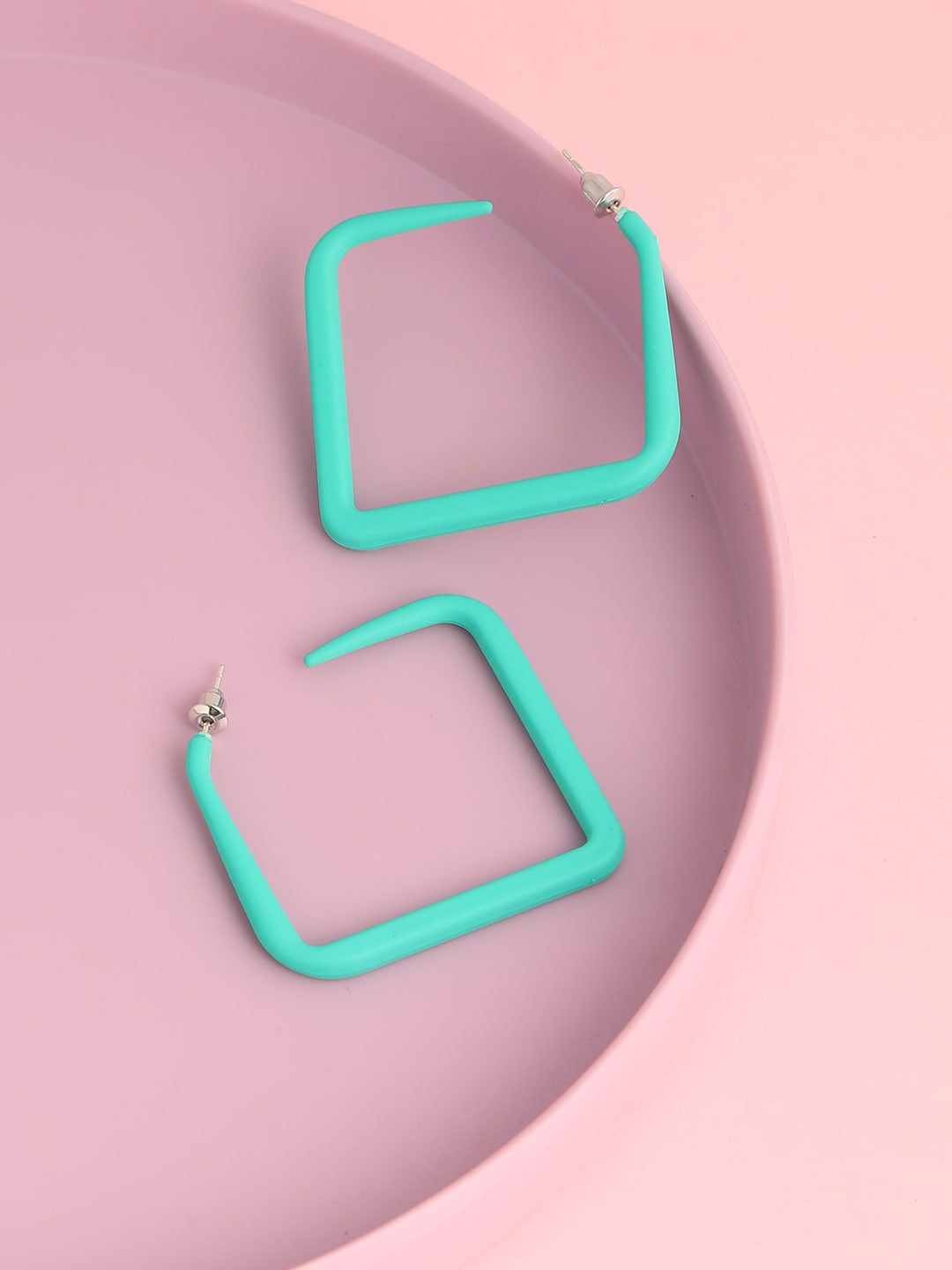 

SOHI Blue Square Half Hoop Earrings