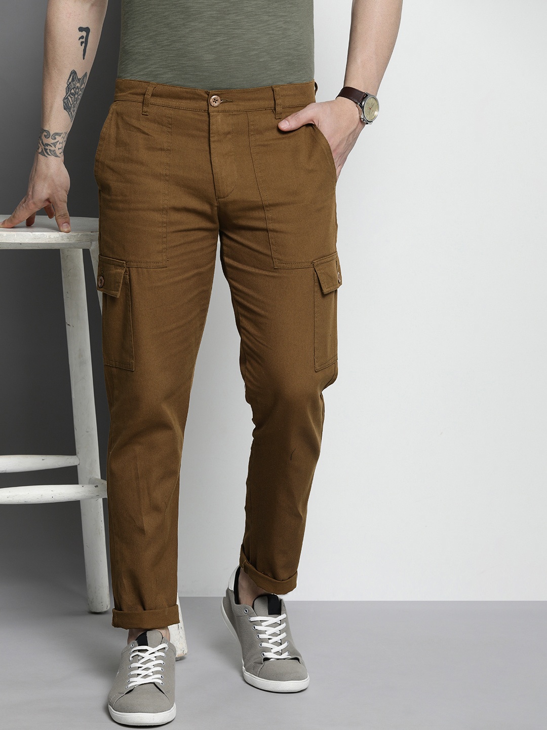 

The Indian Garage Co Men Slim Fit Pure Cotton Cargos, Tan