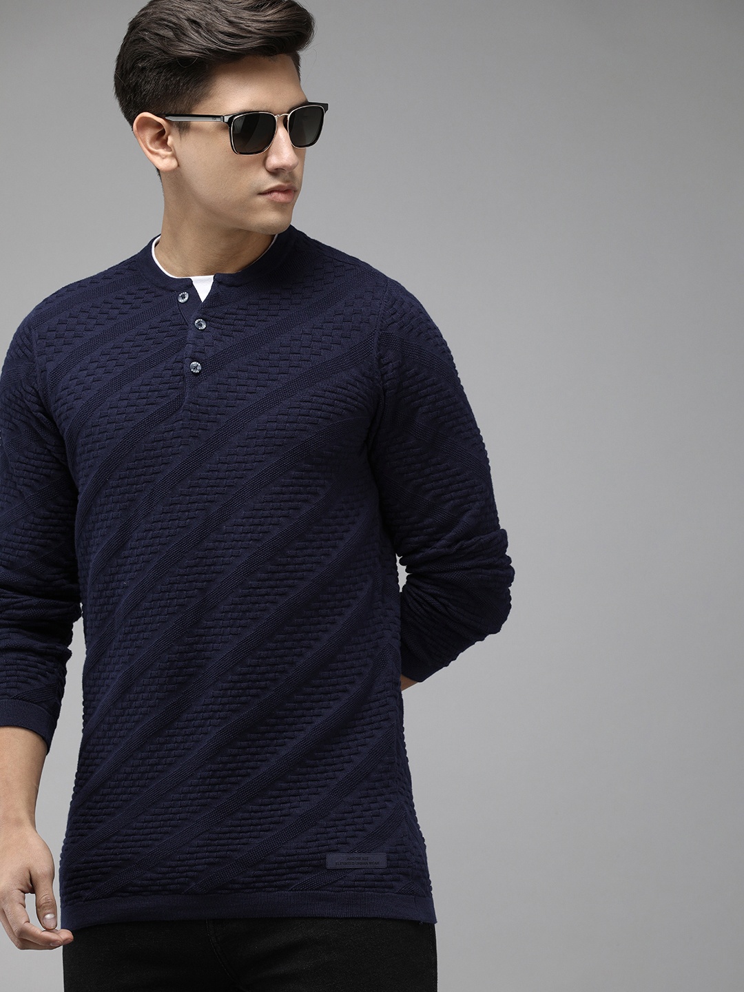 

THE BEAR HOUSE Men Self Design Pure Cotton Knitted Sweatshirt, Navy blue