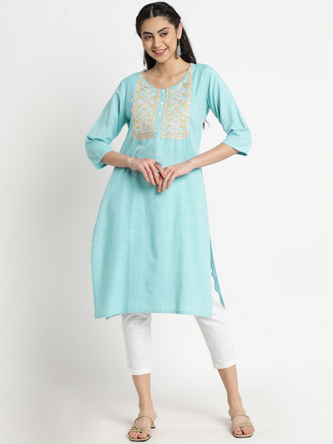 

FLAVIDO Women Blue Floral Yoke Design Kurta