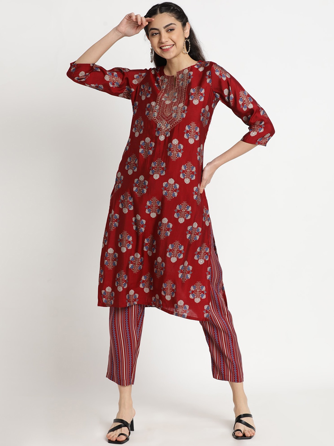 

FLAVIDO Women Maroon Floral Printed Thread Work Chanderi Silk Kurta with Trouser