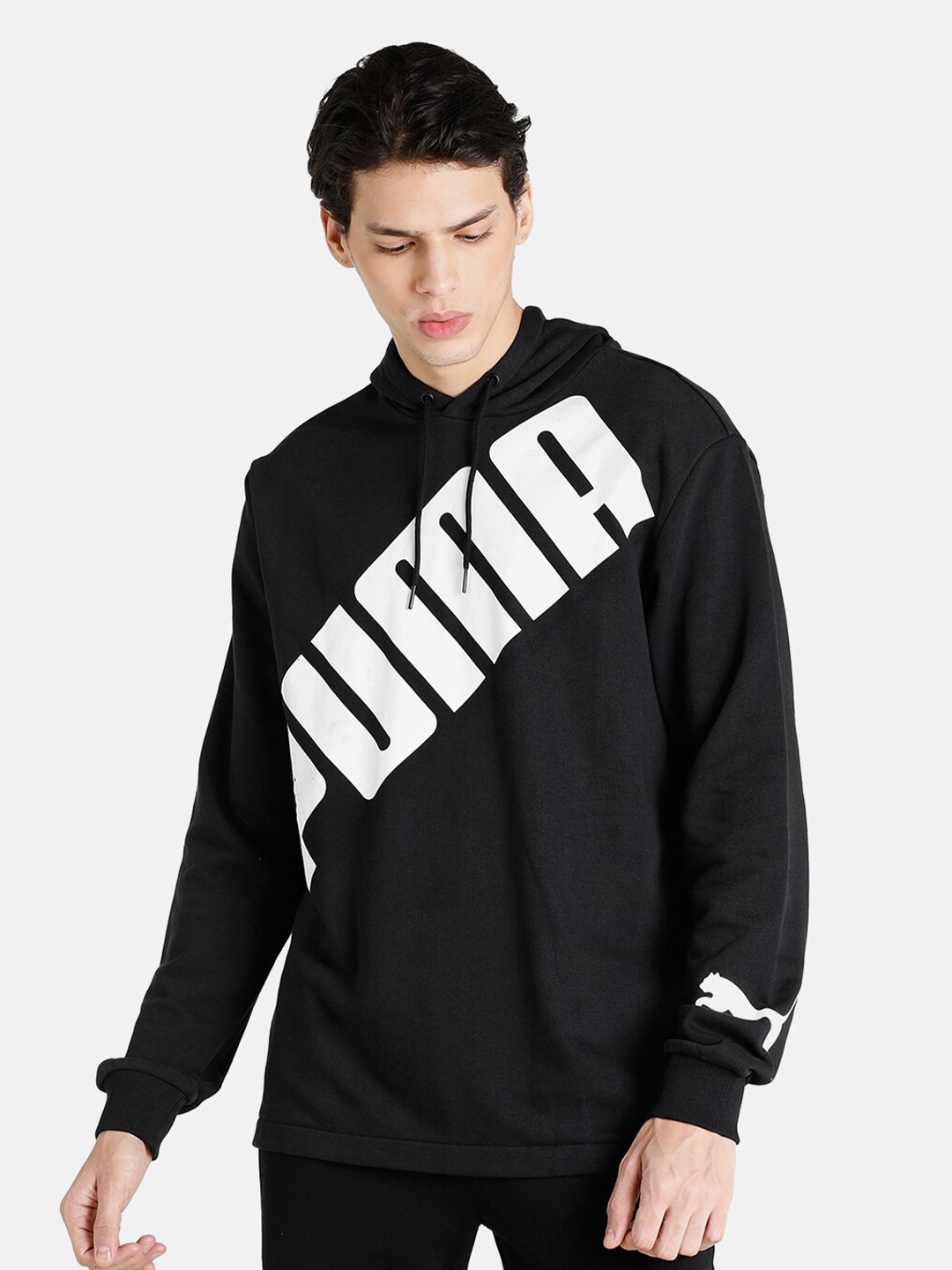 

Puma Men Black & White OS Slant Logo Hoody TR