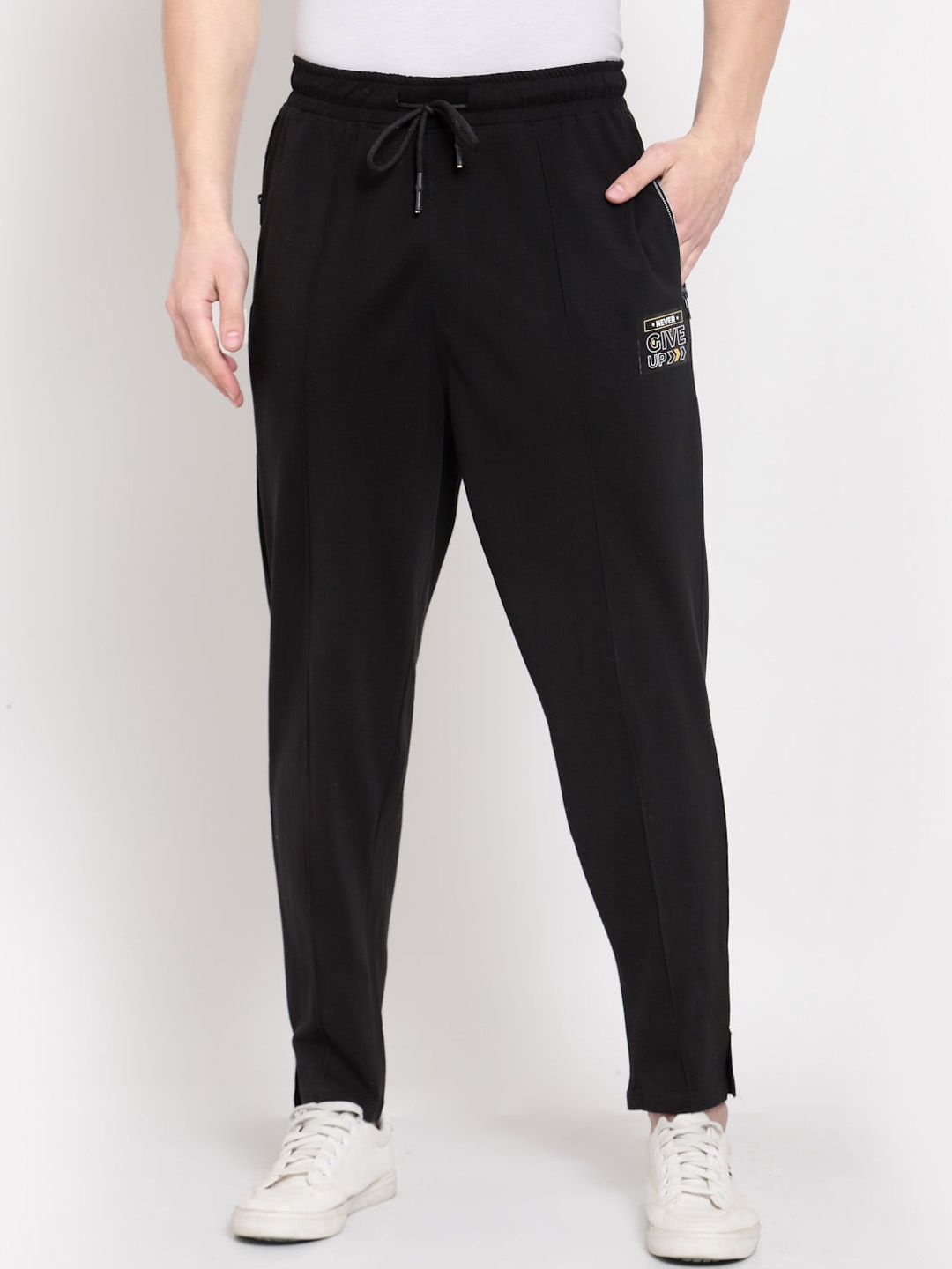

PAUSE SPORT Men Black Regular-Fit Cotton Joggers