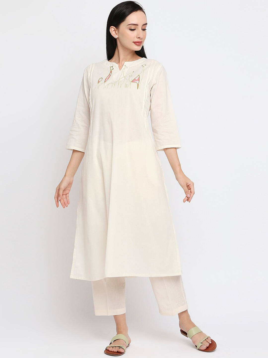

Orbbaan Women Off White Ethnic Motifs Embroidered Pure Cotton Kurta with Trouser