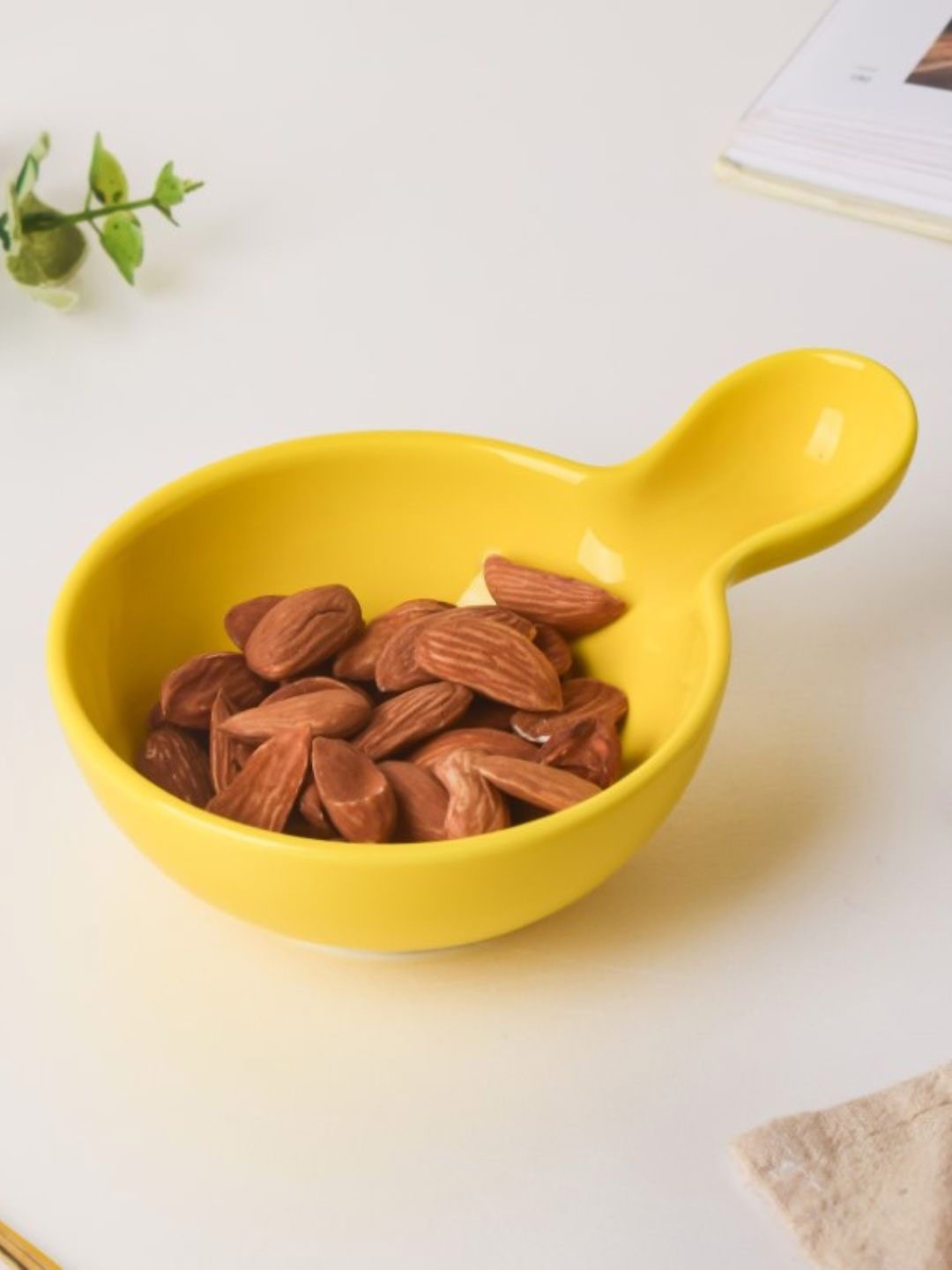 

Nestasia Yellow Microwave safe Ceramic Glossy Bowl