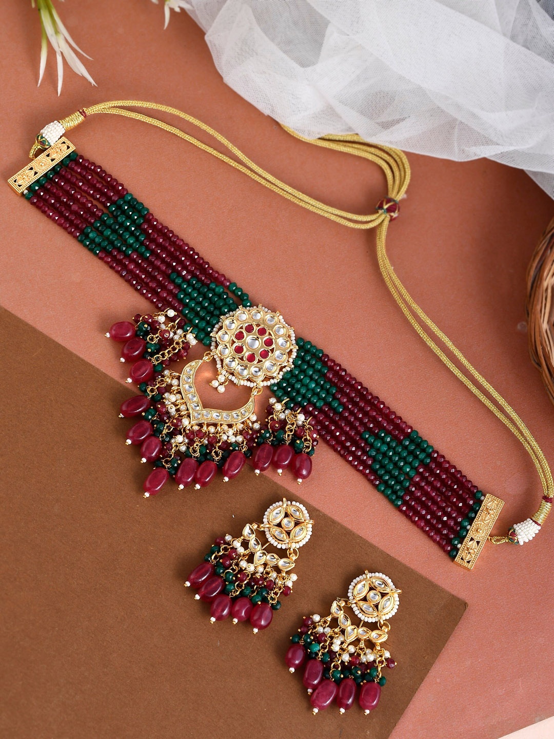 

DASTOOR Gold-Plated Green & Red Beaded Jewellery Set