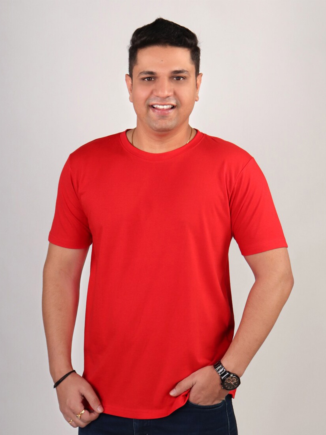 

The Label Bar Men Red Round Neck Cotton T-shirt