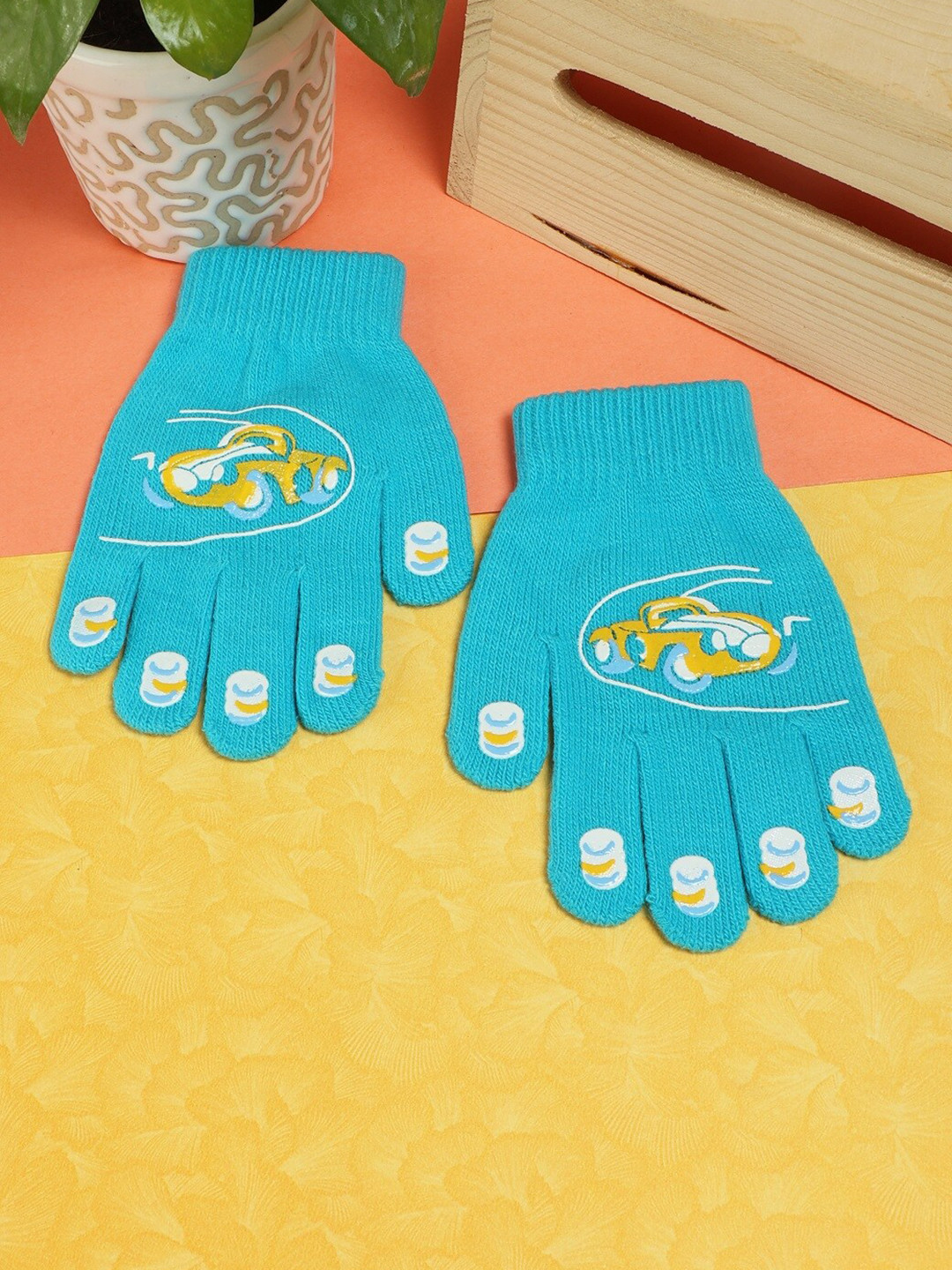

PASSION PETALS Boys Light Blue Car Printed Gloves