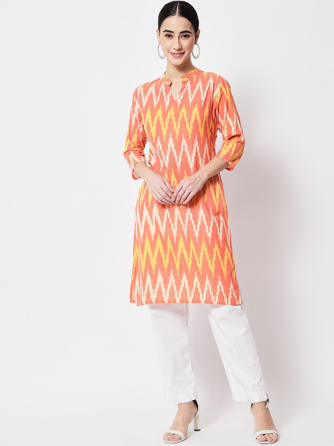 

Vastraa Fusion Mandarin Collar Chevron Printed Pure Cotton Kurta, Orange