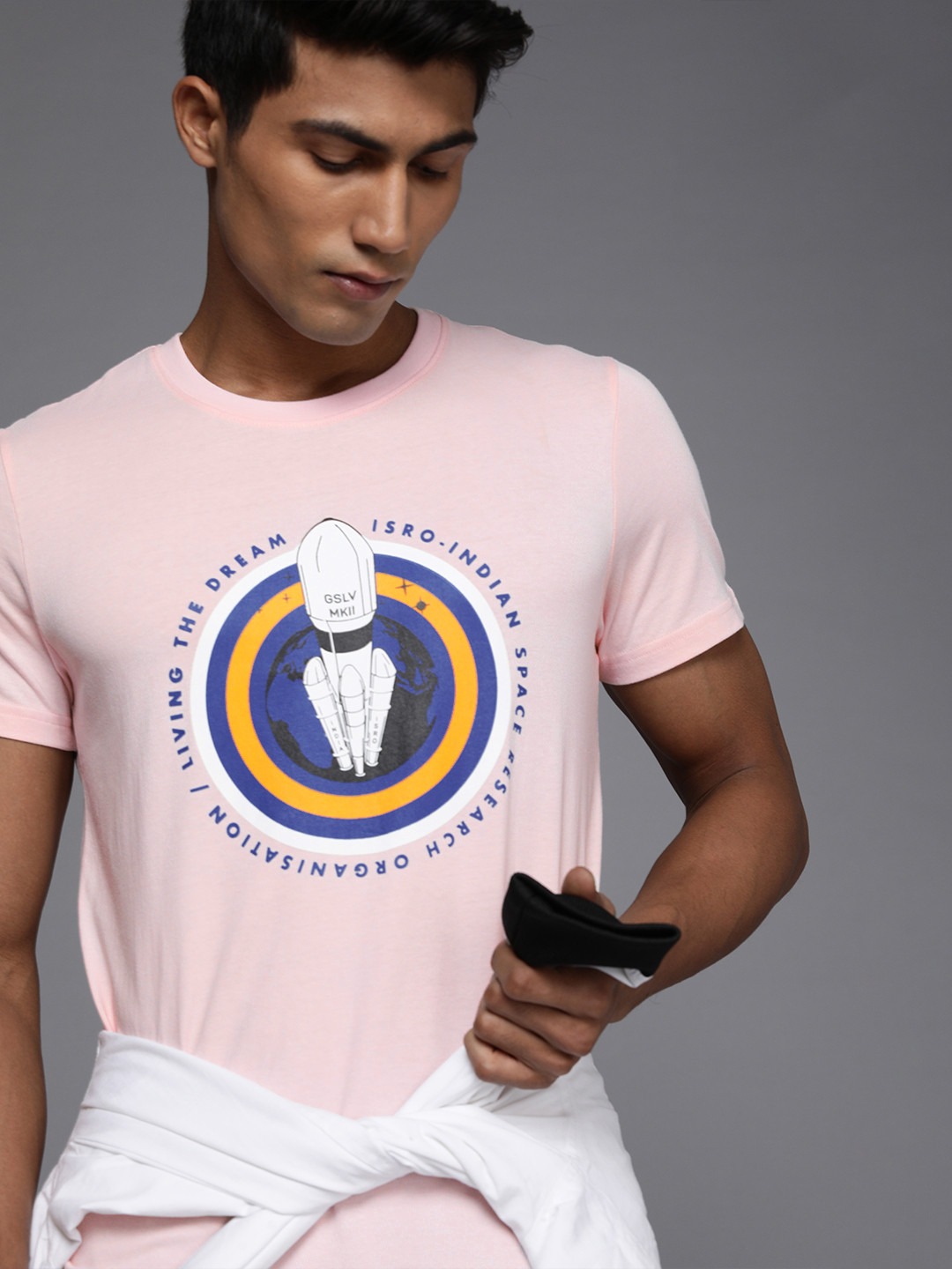 

WRONG X ISRO by A47 Men Pink & Blue Pure Cotton Typography Printed Slim Fit T-shirt