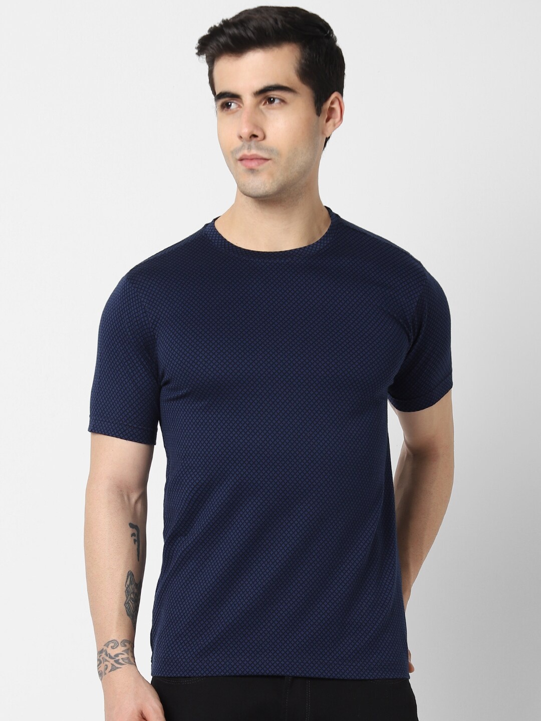 

VASTRADO Men Navy Blue Round Neck Cotton T-shirt