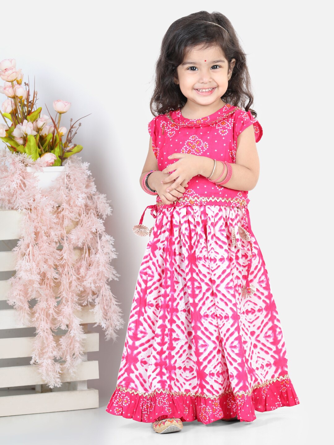 

BownBee Girls Pink & White Printed Khari Print Ready to Wear Lehenga &