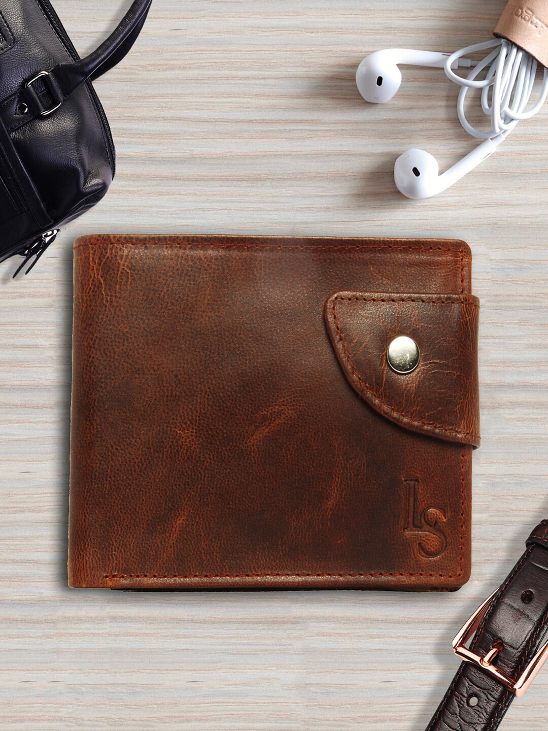 

LOUIS STITCH Men Brown & Black Solid Leather Accessory Gift Set