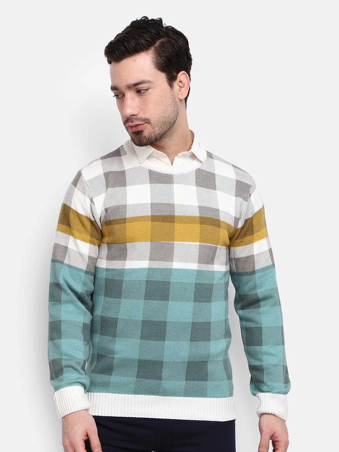 

V-Mart Men Green & White Checked Fleece Sweatshirt