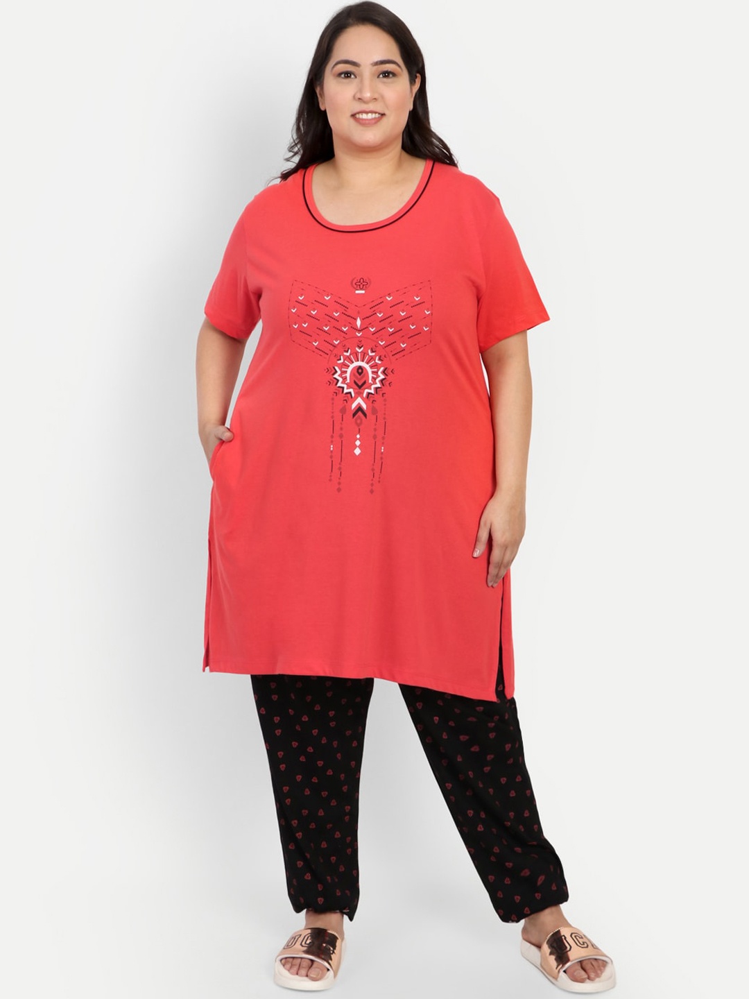 

CUPID Women Plus Size Red & Black Printed Nightsuit