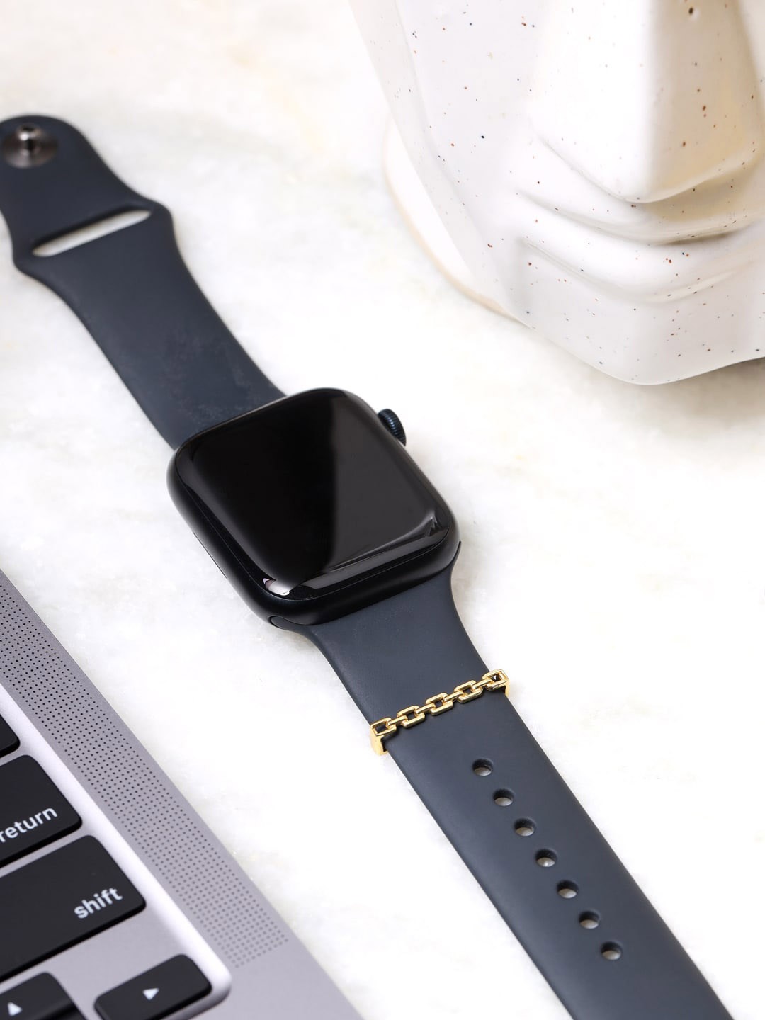 

Mitali Jain Gold-Toned Solid Link Watch Charms