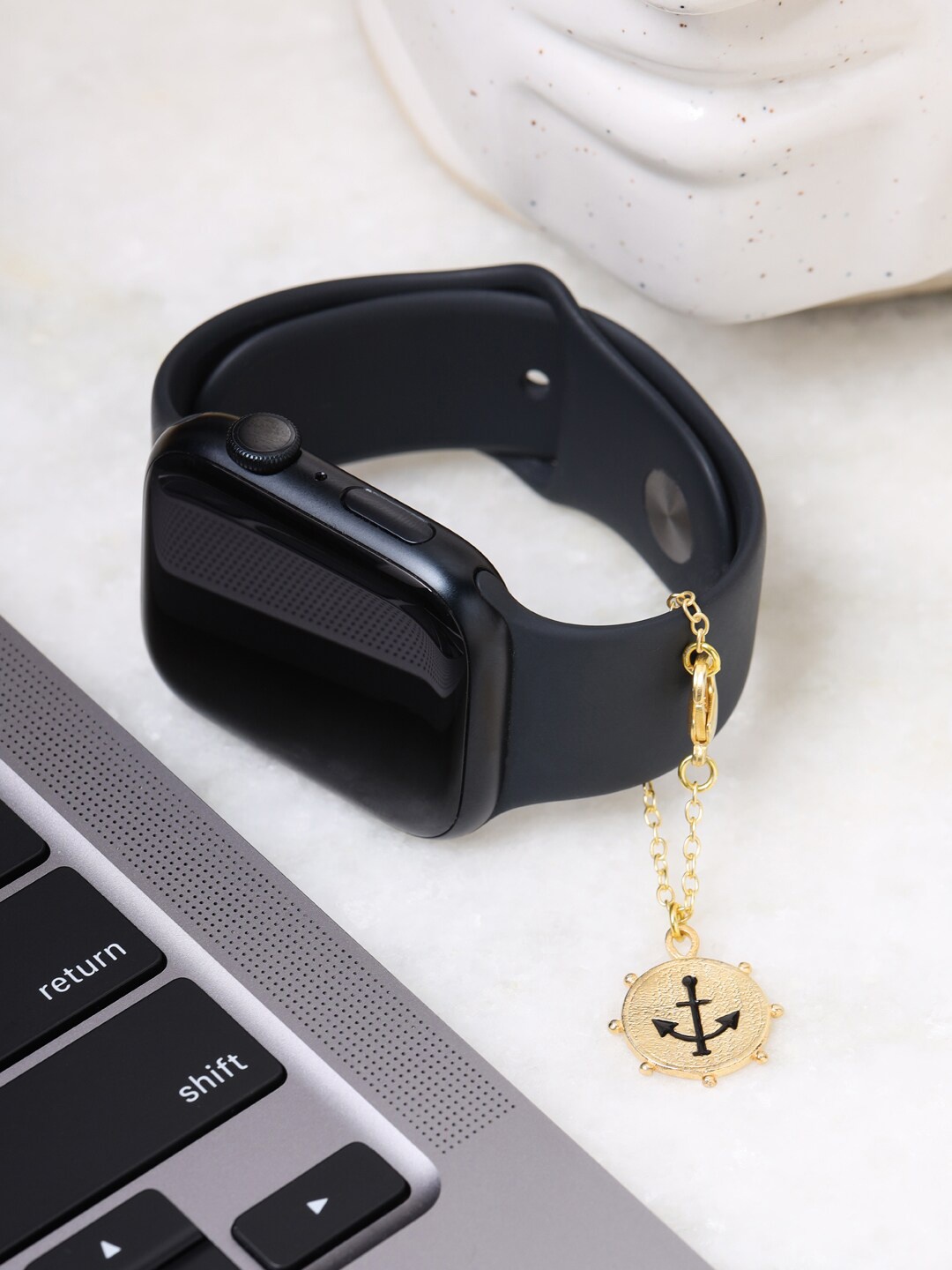 

Mitali Jain Gold-Toned & Black Anchor Embossed Watch Charm