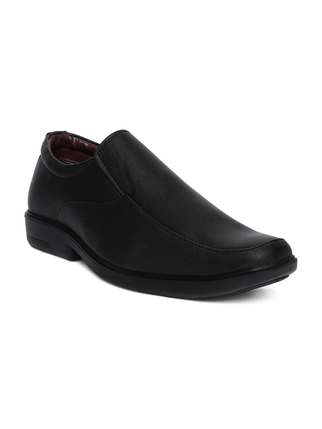 

Paragon Men Black Solid Formal Shoes