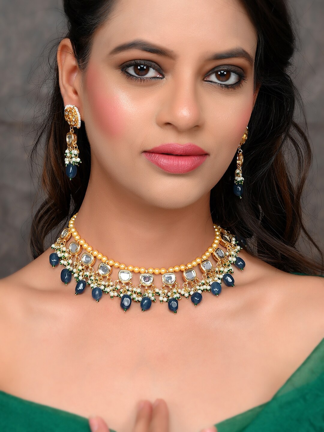 

DASTOOR Women Blue & White Gold-Plated Kundan Studded & Beaded Necklace and Earrings