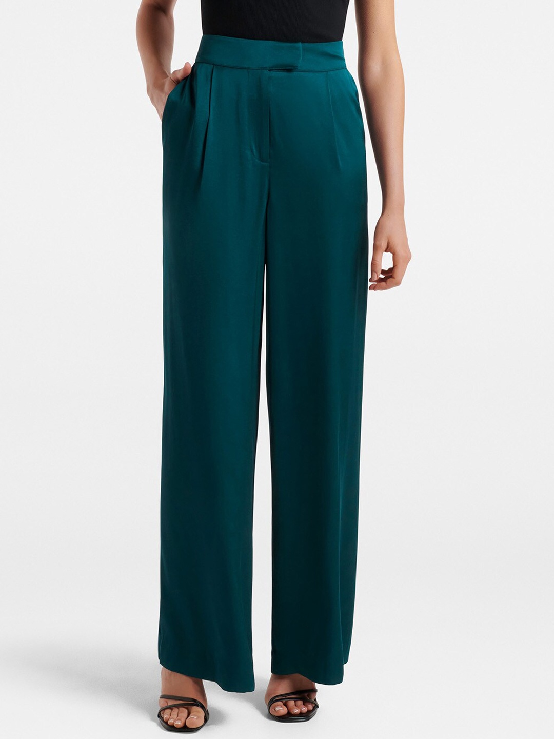 

Forever New Women Teal High-Rise Pleated Trousers