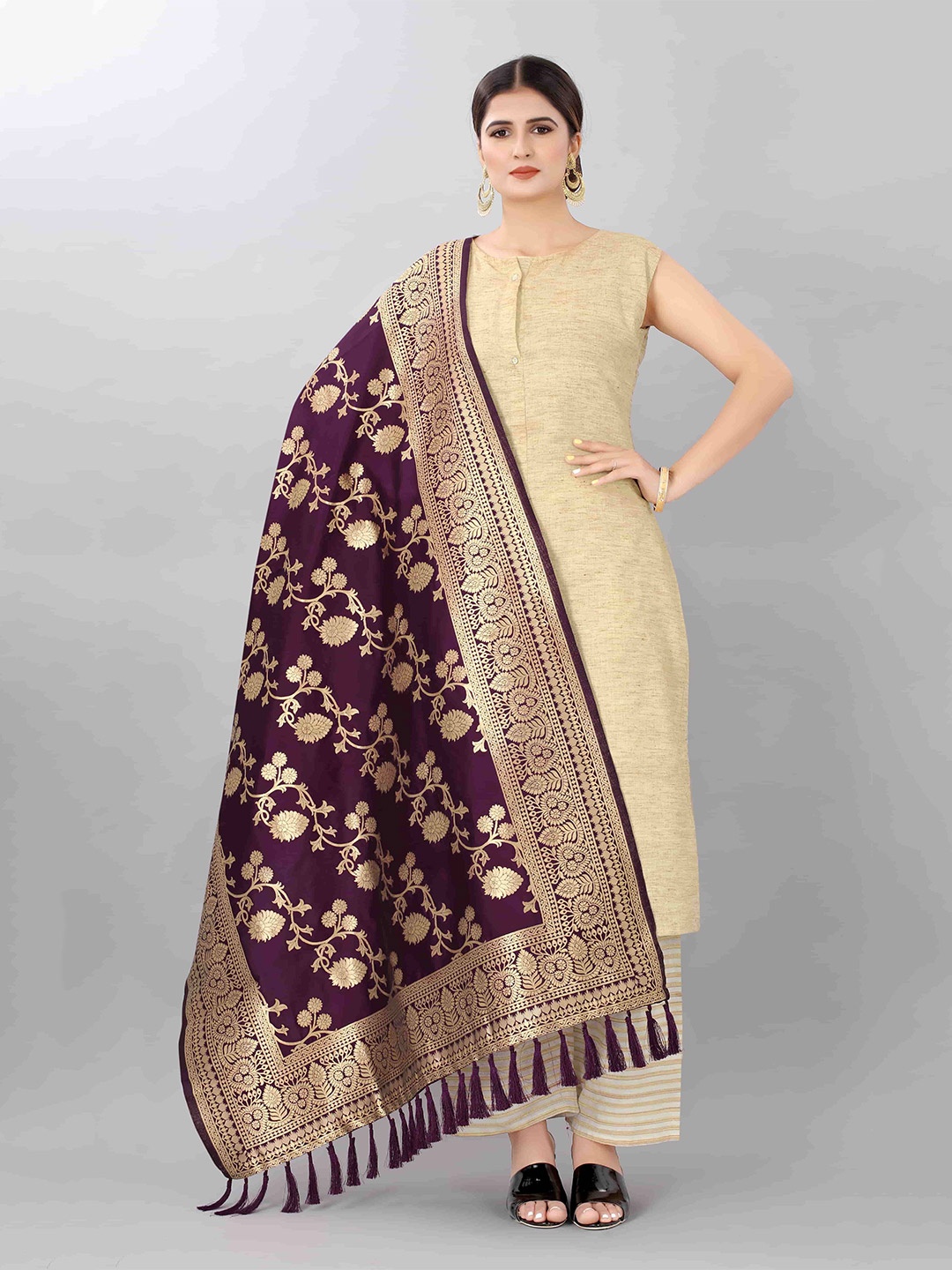 

Silk Land Burgundy & Gold-Toned Woven Design Jacquared Banarasi Dupatta with Zari