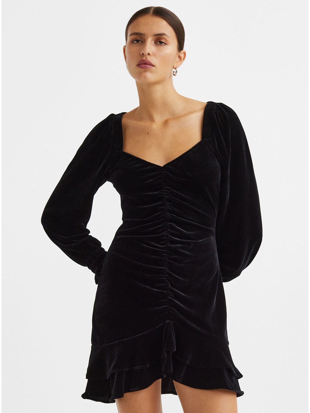 

H&M Woman Black Balloon-Sleeved Gathered Dress