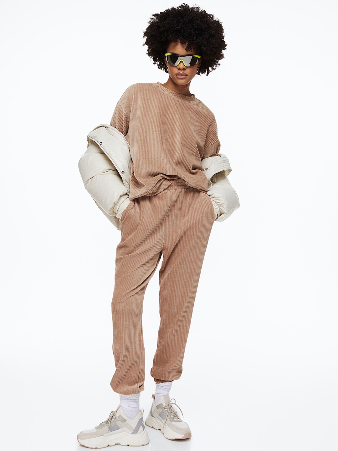 

H&M Women Beige Velour Joggers