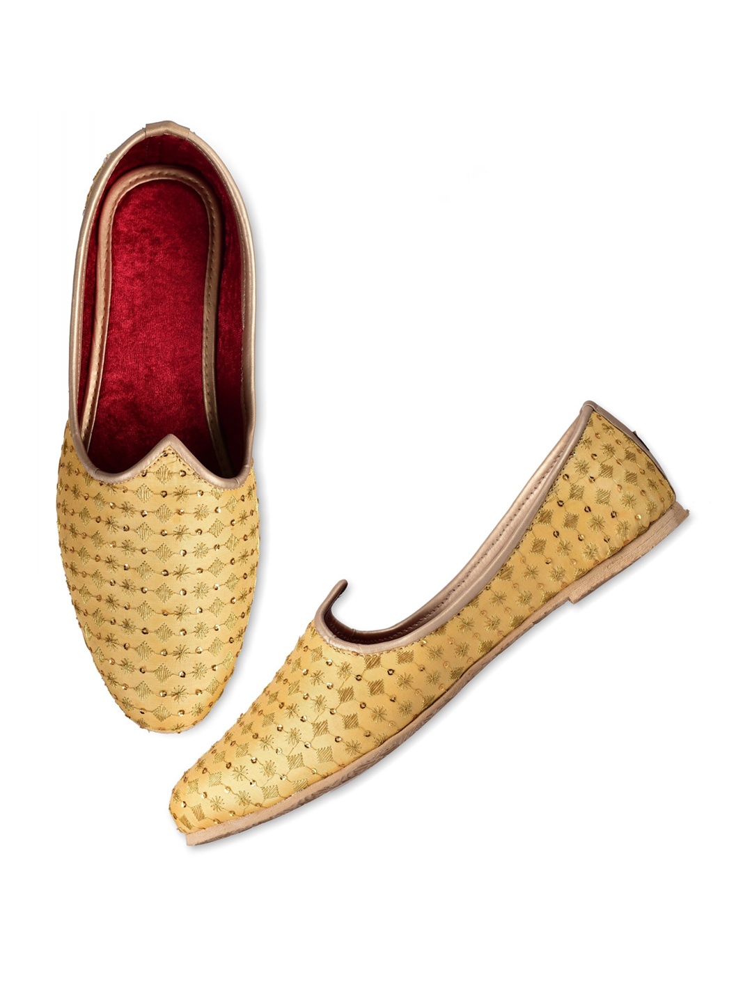

Aristitch Men Gold-Toned Textured Mojaris