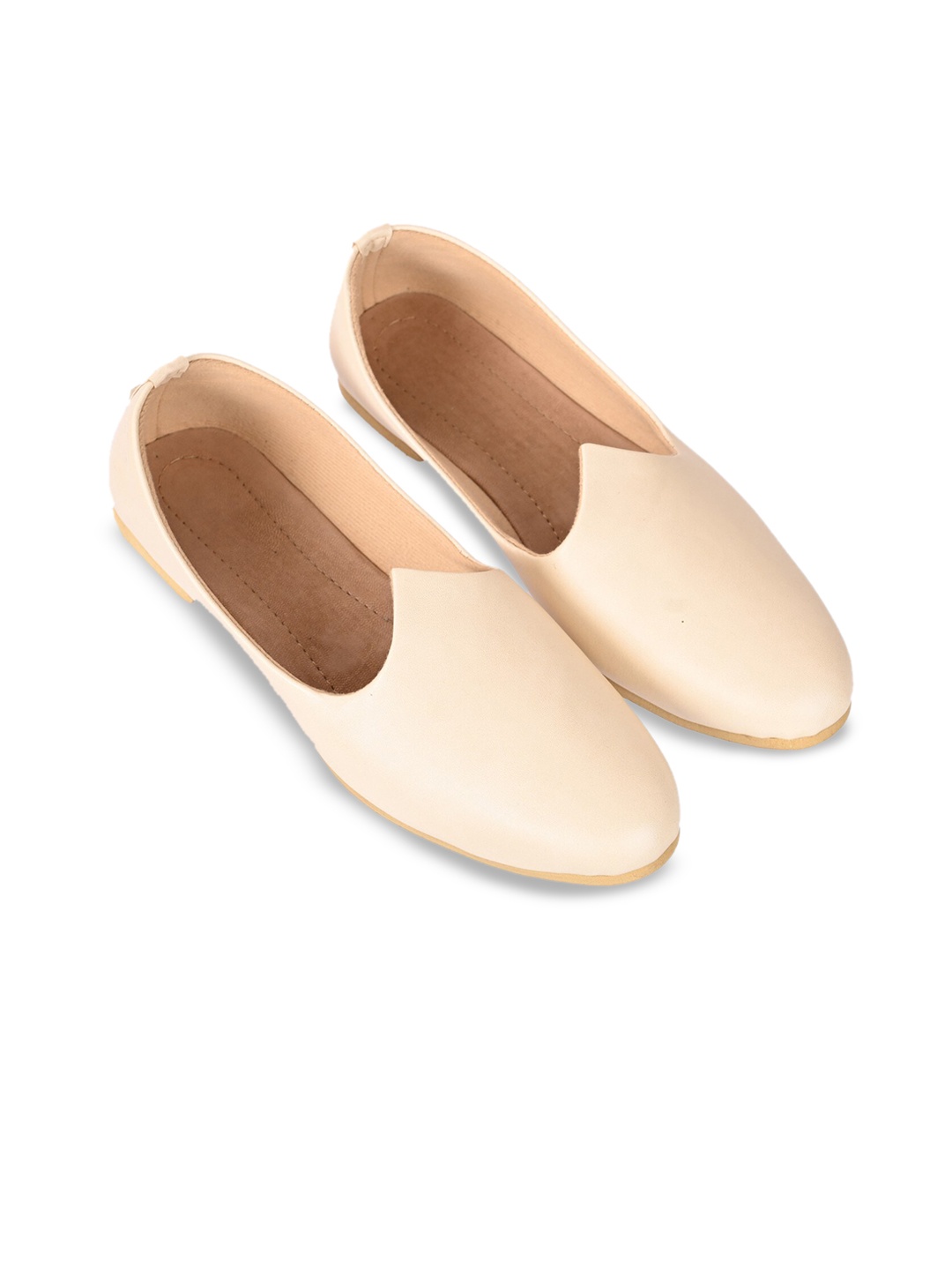

Aristitch Men Cream-Coloured Mojaris