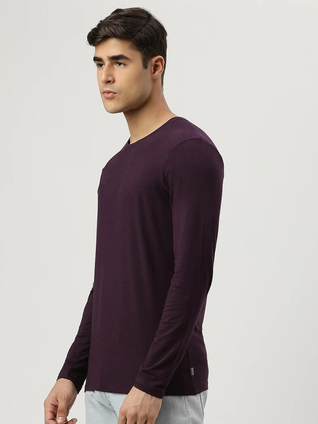 

Marks & Spencer Men Purple Round Neck T-shirt