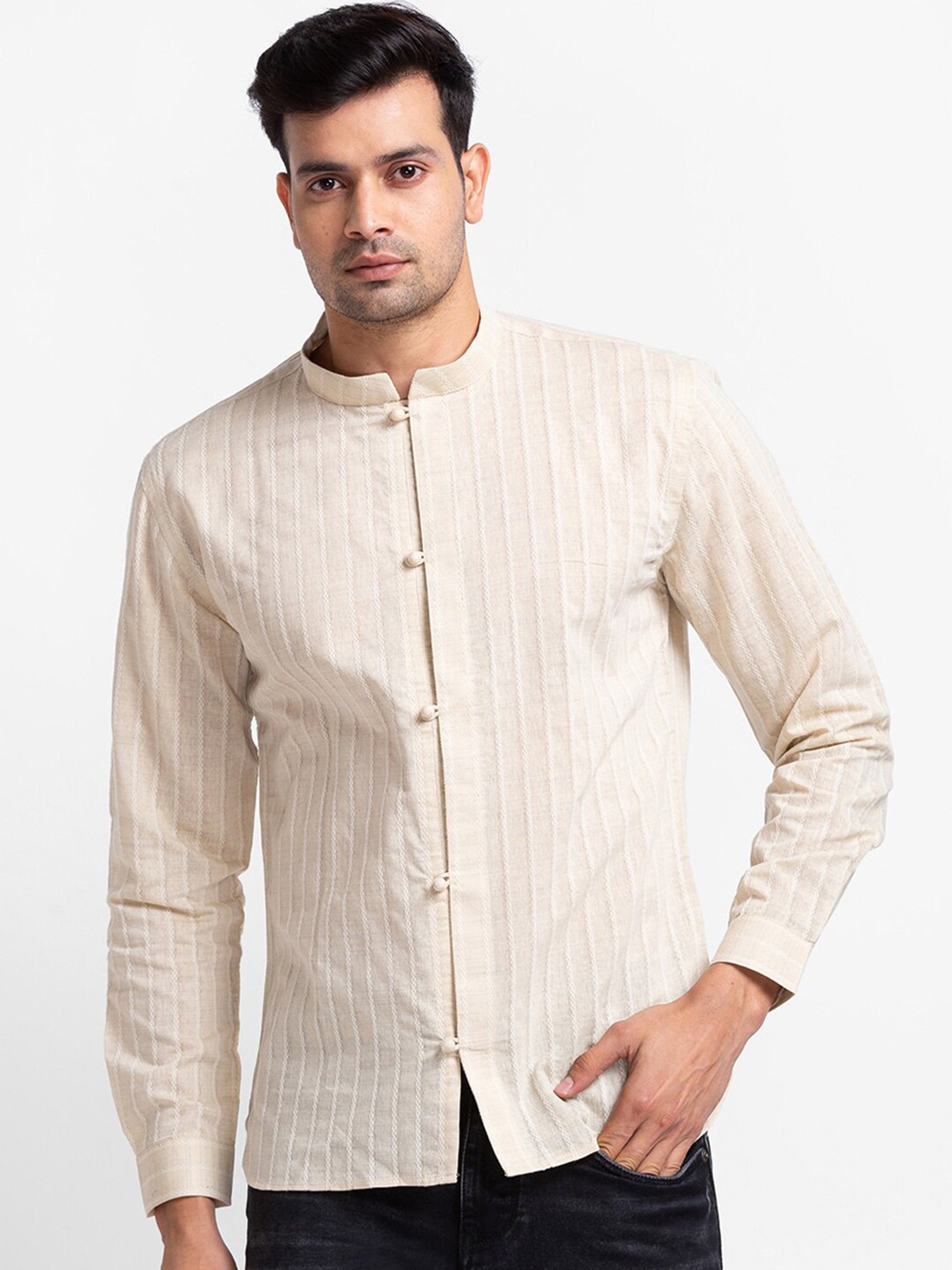 

SARVAMOHAN Men Beige Original Striped Casual Shirt