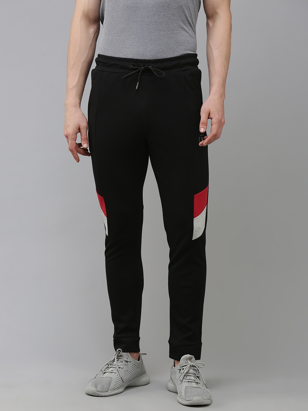 

Van Heusen Men Printed Slim Fit Sports Joggers, Black
