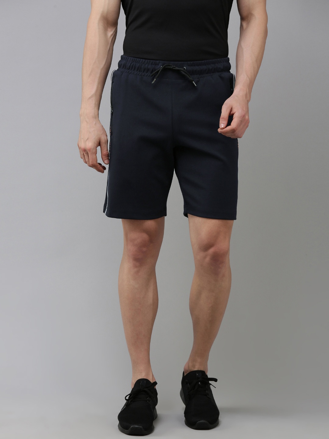 

Van Heusen Flex Men Solid Sports Shorts, Navy blue