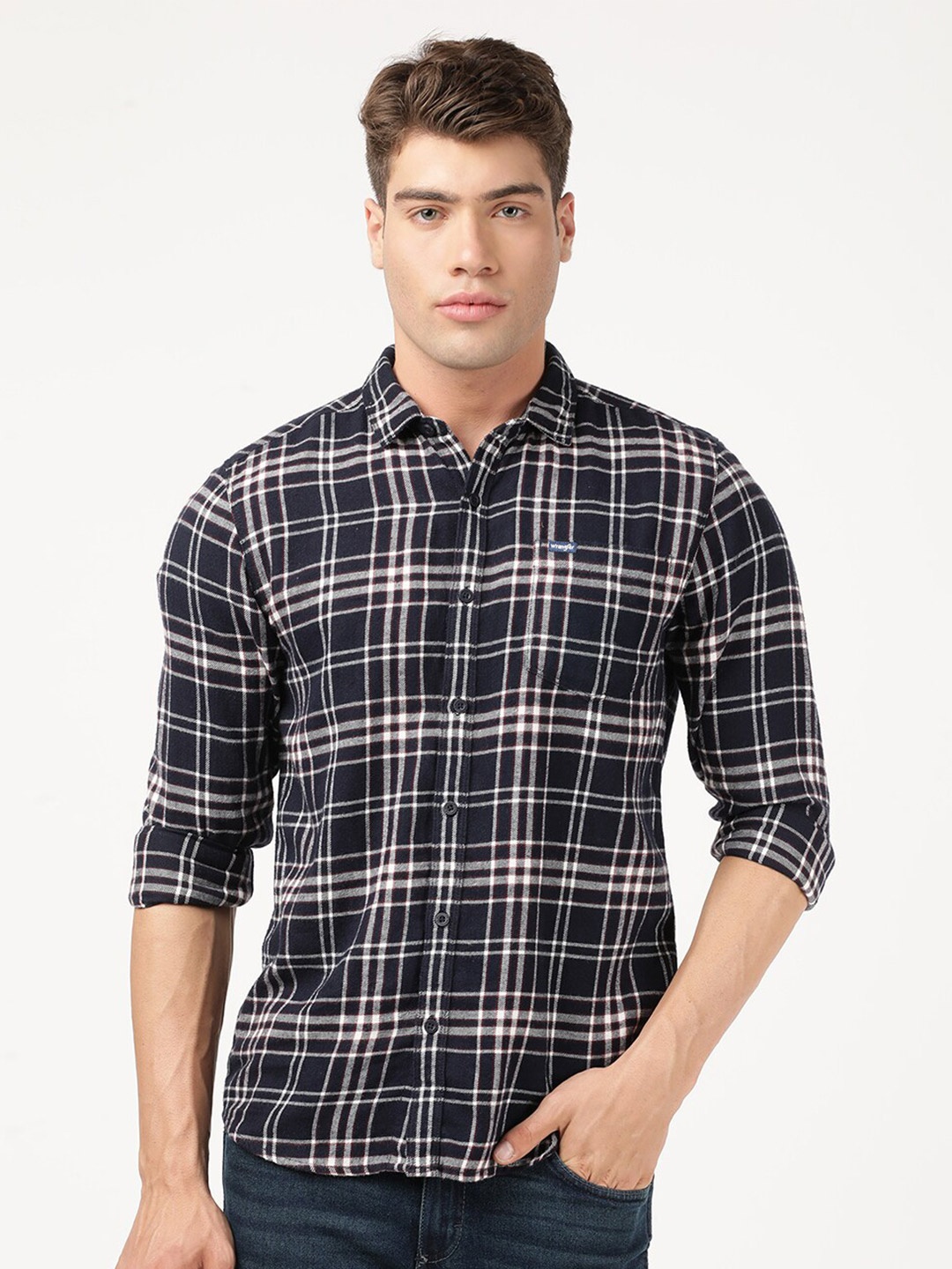 

Wrangler Men Navy Blue Slim Fit Tartan Checks Cotton Casual Shirt